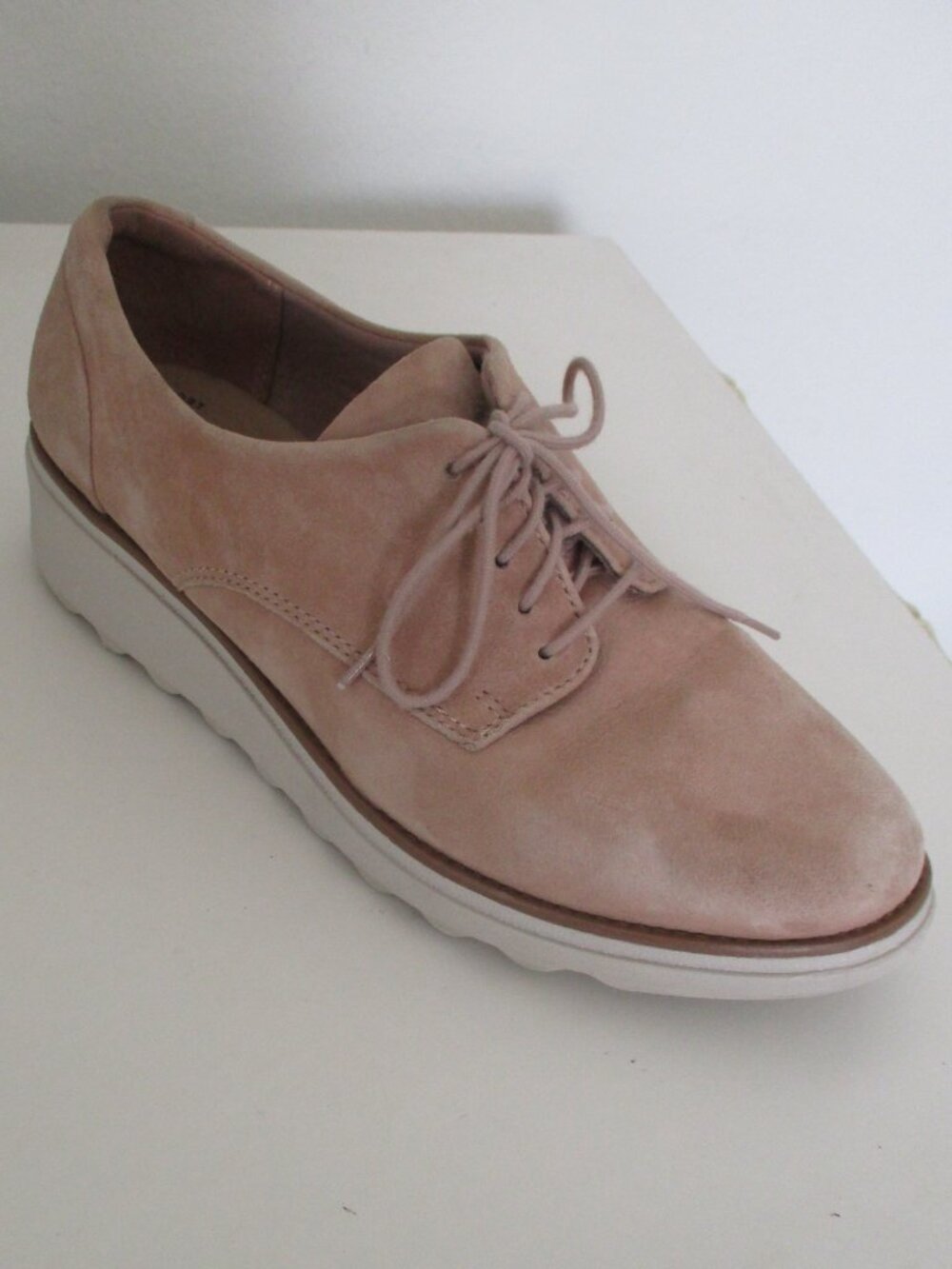 Clarks Collection Womens Tan Faux Suede Lace-up 1" Wedge Oxford Shoe - Size 8M